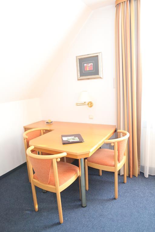 Hotel Am Ostpark 노이비베르크 객실 사진